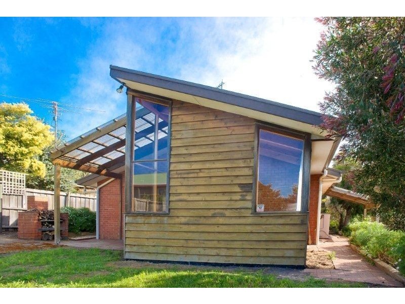 8 Dysart Street, Clifton Beach TAS 7020