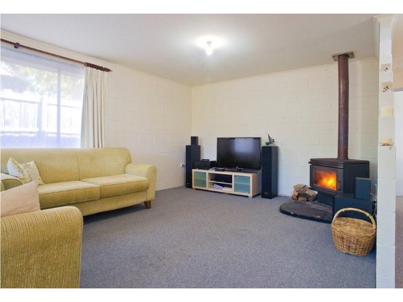 8 Dysart Street, Clifton Beach TAS 7020