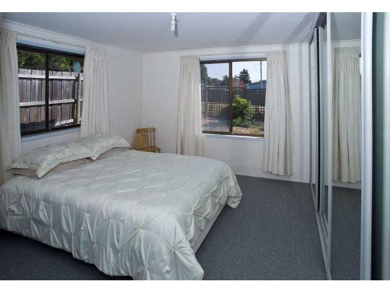 8 Dysart Street, Clifton Beach TAS 7020