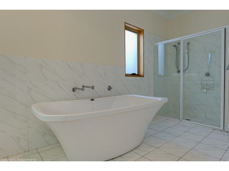 34 Glebe Hill Road, Howrah TAS 7018