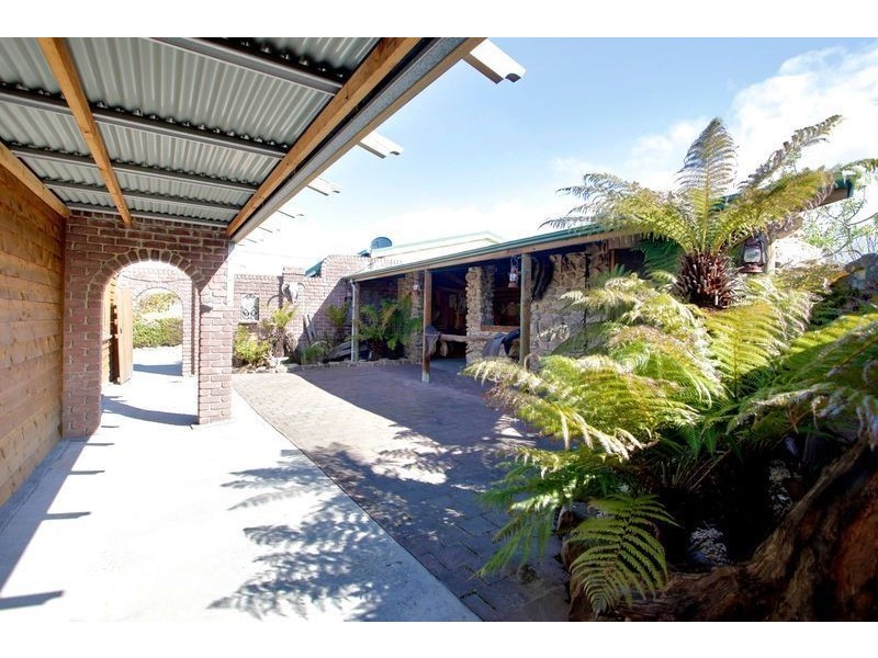 18 Wendourie Parade, Austins Ferry TAS 7011