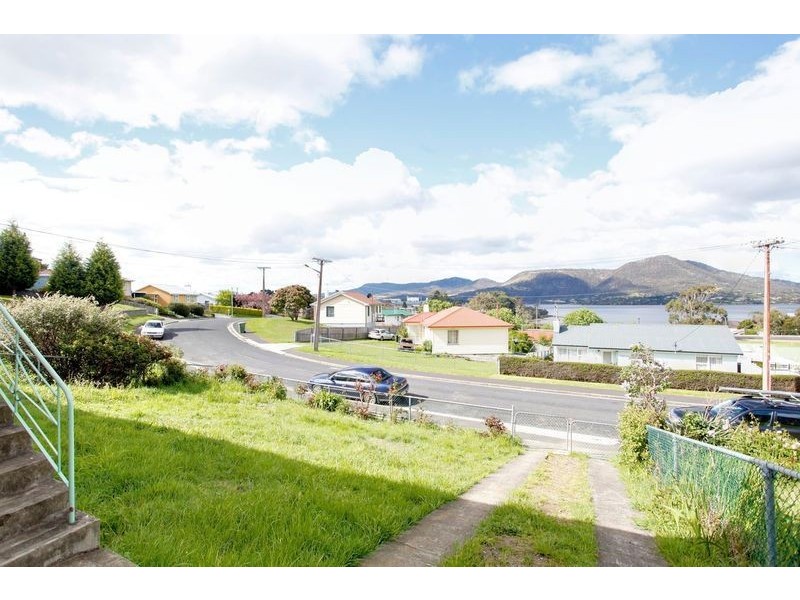 14 Pulkara Circle, Berriedale TAS 7011