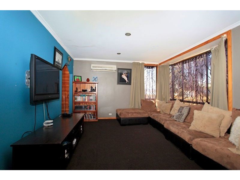 16 Rosbar Street, Claremont TAS 7011