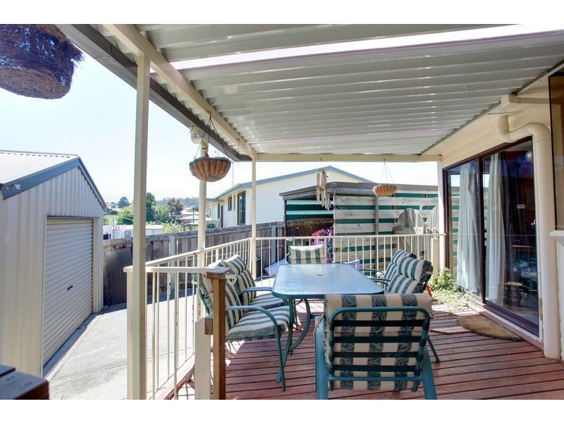 16 Rosbar Street, Claremont TAS 7011