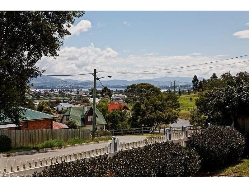 147 Bowen Road, Lutana TAS 7009