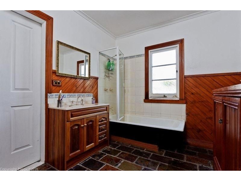 147 Bowen Road, Lutana TAS 7009