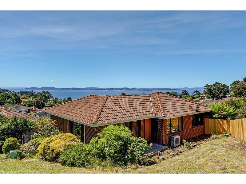 4 Dromana Court, Blackmans Bay TAS 7052