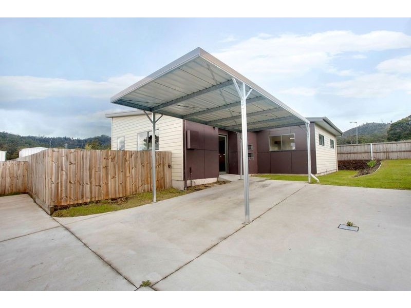 2/146-148 Rockingham Drive, Clarendon Vale TAS 7019