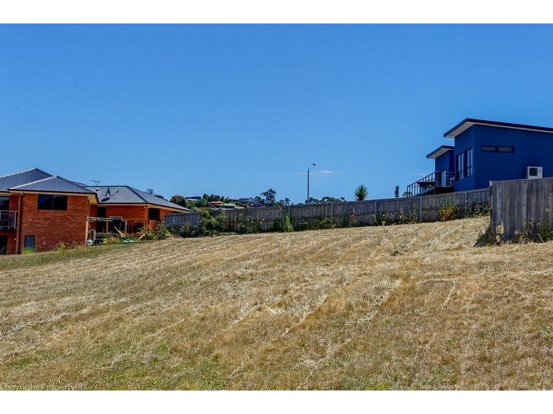 47 Clives Avenue, Old Beach TAS 7017