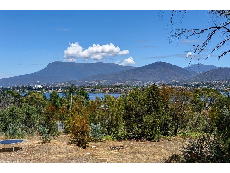 20 Grevillea Avenue, Old Beach TAS 7017