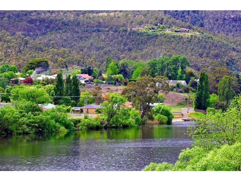 2 Pearson Street, New Norfolk TAS 7140