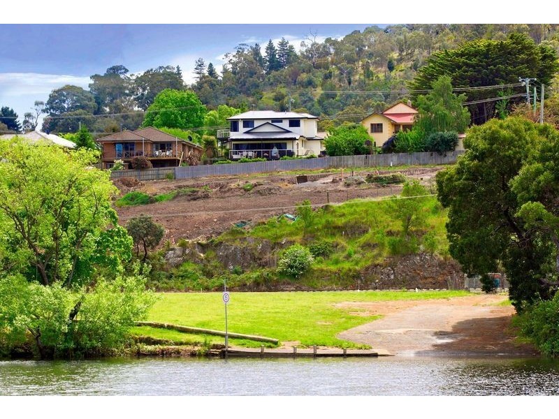 2 Pearson Street, New Norfolk TAS 7140