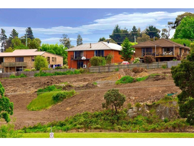 2 Pearson Street, New Norfolk TAS 7140