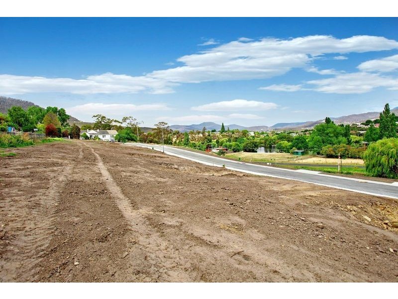 2 Pearson Street, New Norfolk TAS 7140