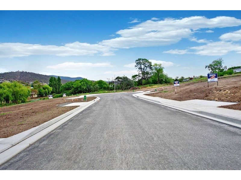 2 Pearson Street, New Norfolk TAS 7140