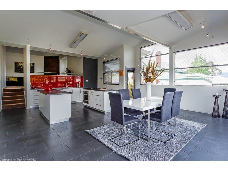 11 Bishop Street, New Town TAS 7008