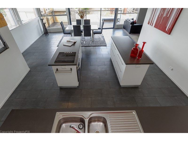 11 Bishop Street, New Town TAS 7008