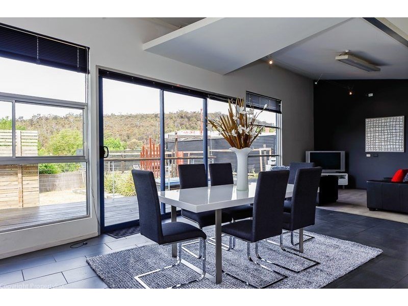 11 Bishop Street, New Town TAS 7008