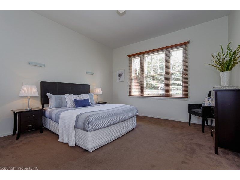 11 Bishop Street, New Town TAS 7008