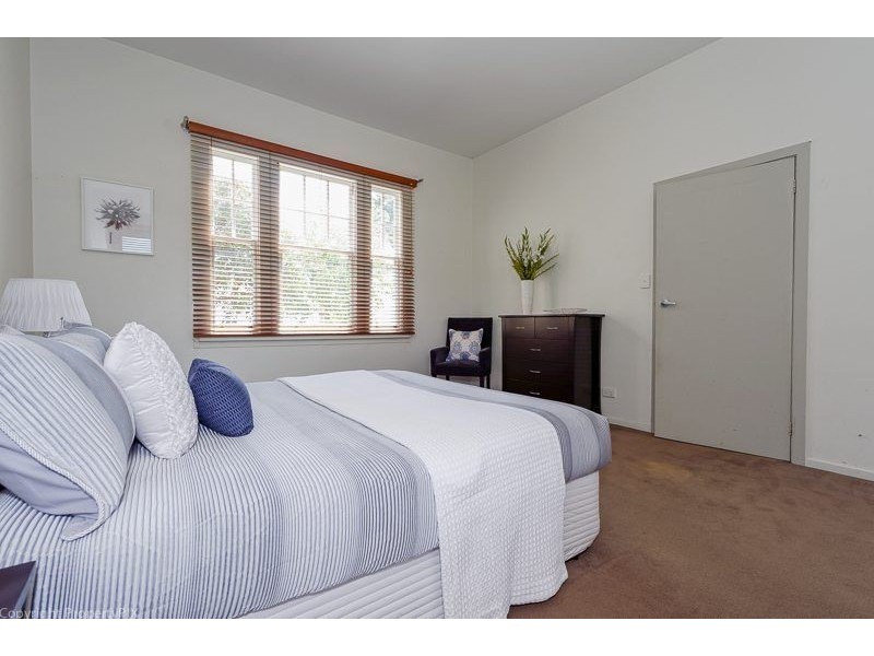 11 Bishop Street, New Town TAS 7008