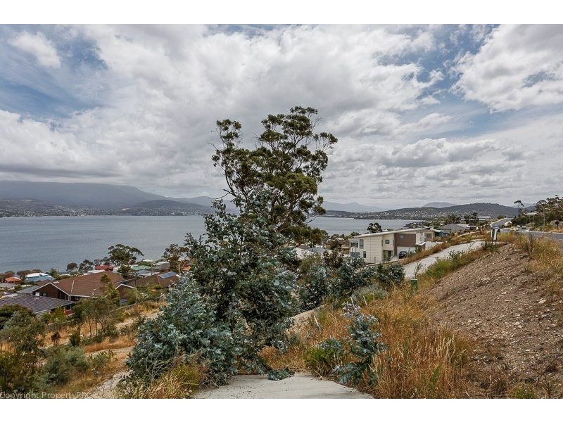 625 Oceana Drive, Howrah TAS 7018