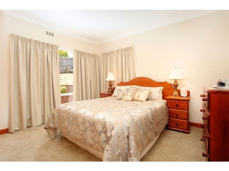 15 Girrabong Road, Lenah Valley TAS 7008