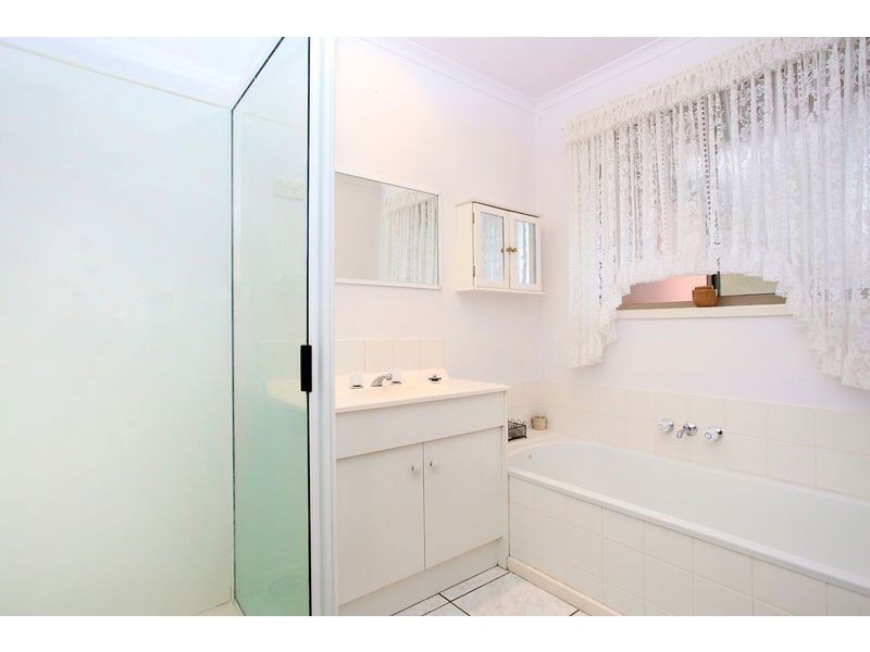 2/148 Abbotsfield Road, Claremont TAS 7011