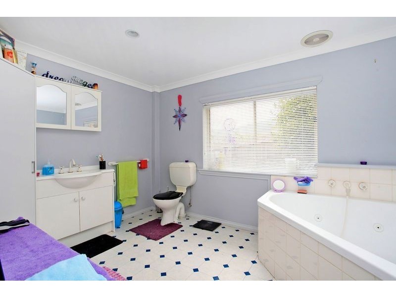 16 Chatterton Court, Claremont TAS 7011