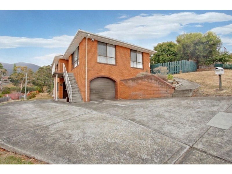 1 Calarie Court, Glenorchy TAS 7010