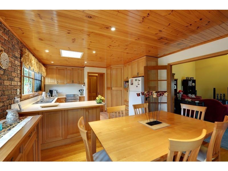 10 Lachlan Road, New Norfolk TAS 7140