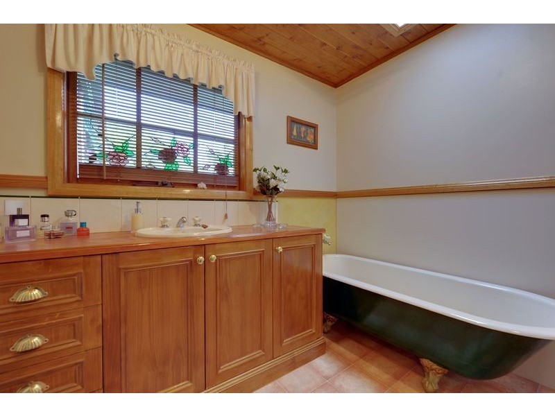 10 Lachlan Road, New Norfolk TAS 7140