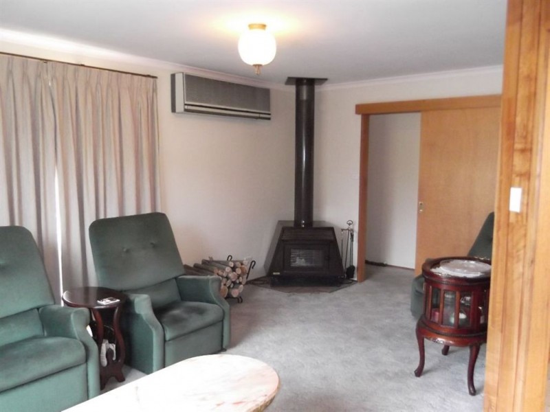 15 Lighton Way, Lenah Valley TAS 7008