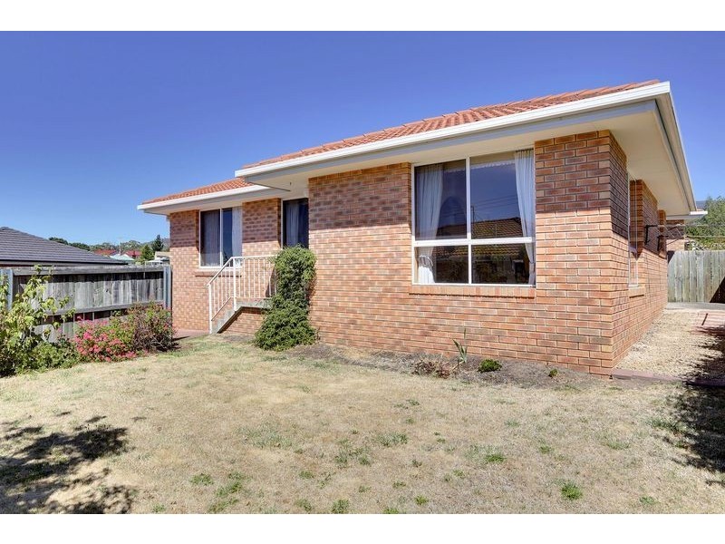 2/10 O’Brien Street, Glenorchy TAS 7010