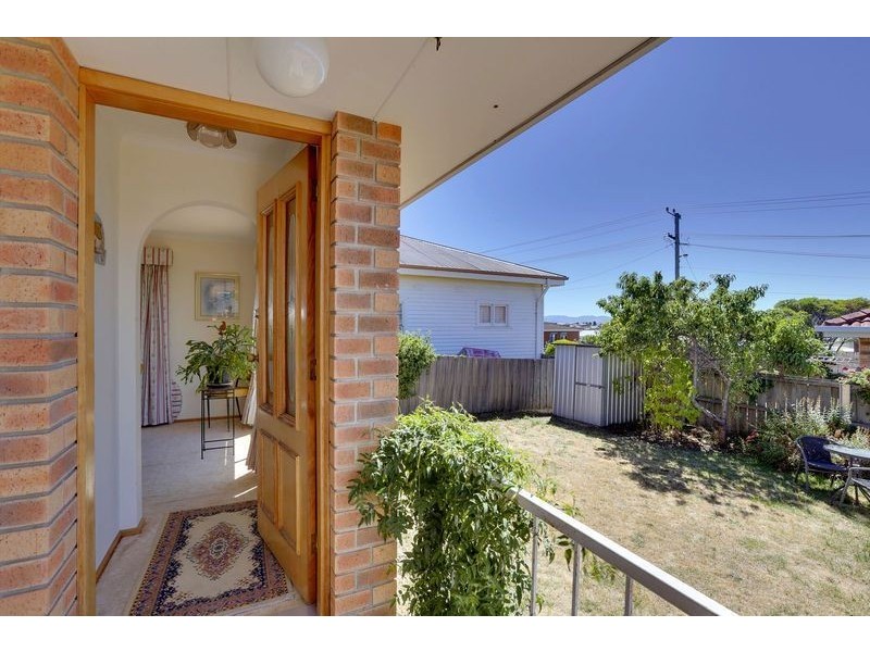 2/10 O’Brien Street, Glenorchy TAS 7010