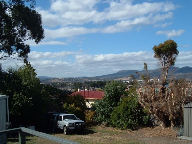 8 Yaralla Place, Berriedale TAS 7011