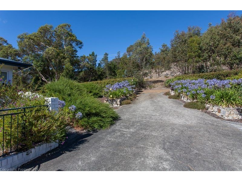 10 Valley Road, Collinsvale TAS 7012