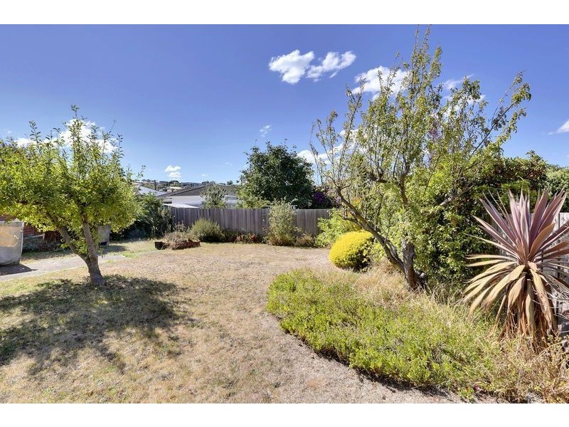 319 Brooker Highway, Lutana TAS 7009