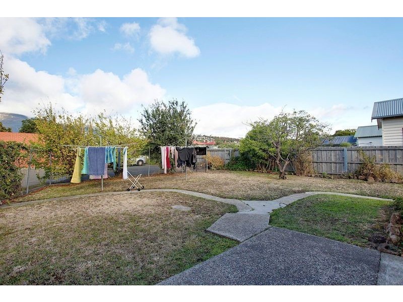 2 Mercer Street, New Town TAS 7008