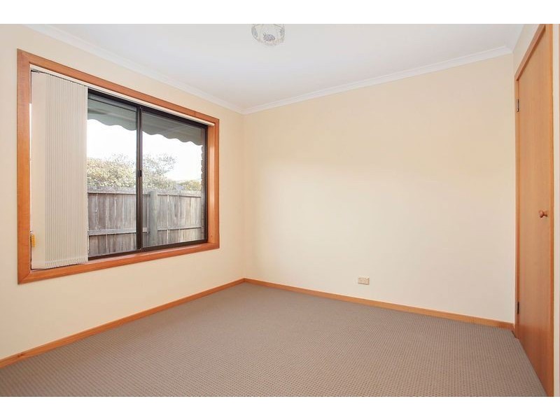 2/2 Philip Avenue, Montrose TAS 7010