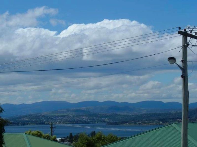 58 Ashbourne Grove, West Moonah TAS 7009