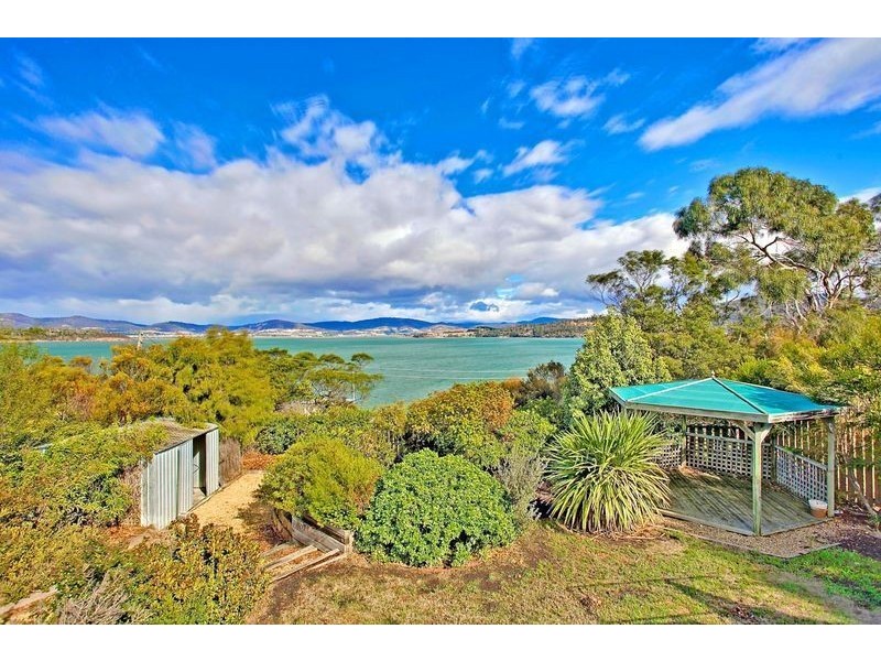 38 Brady Street, Midway Point TAS 7171