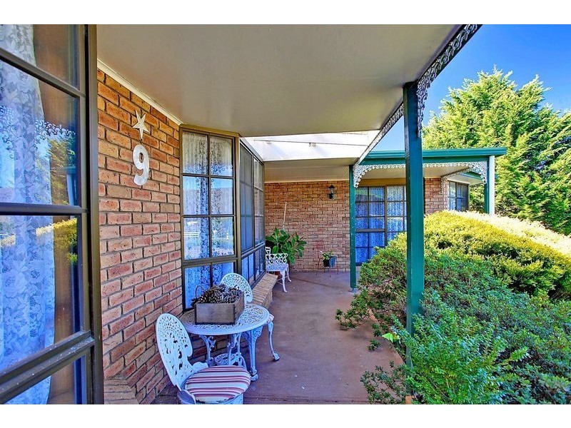 9 Oakdale Road, New Norfolk TAS 7140