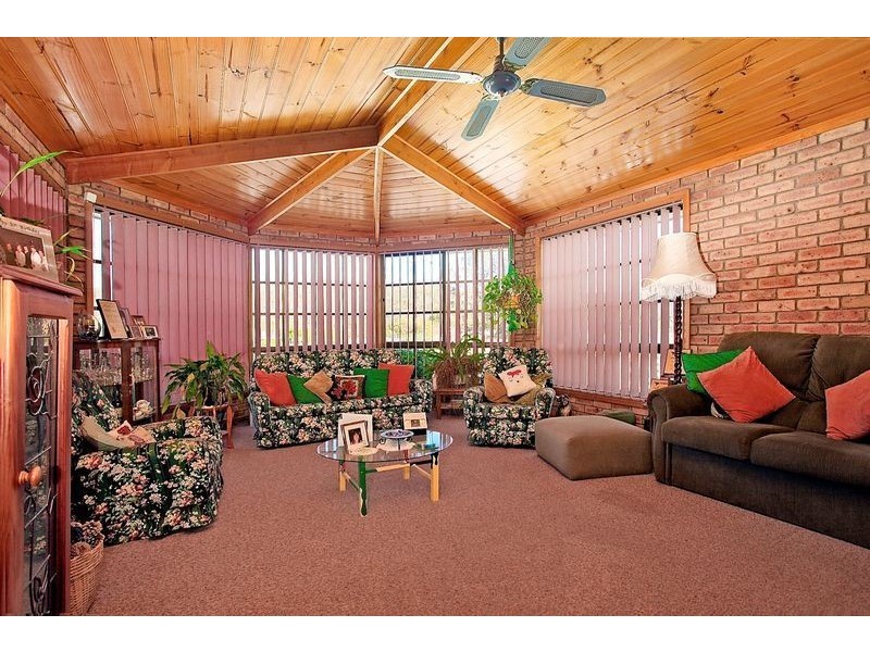 9 Oakdale Road, New Norfolk TAS 7140