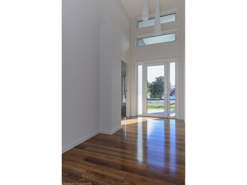 32 Seven Mile Beach Road, Seven Mile Beach TAS 7170