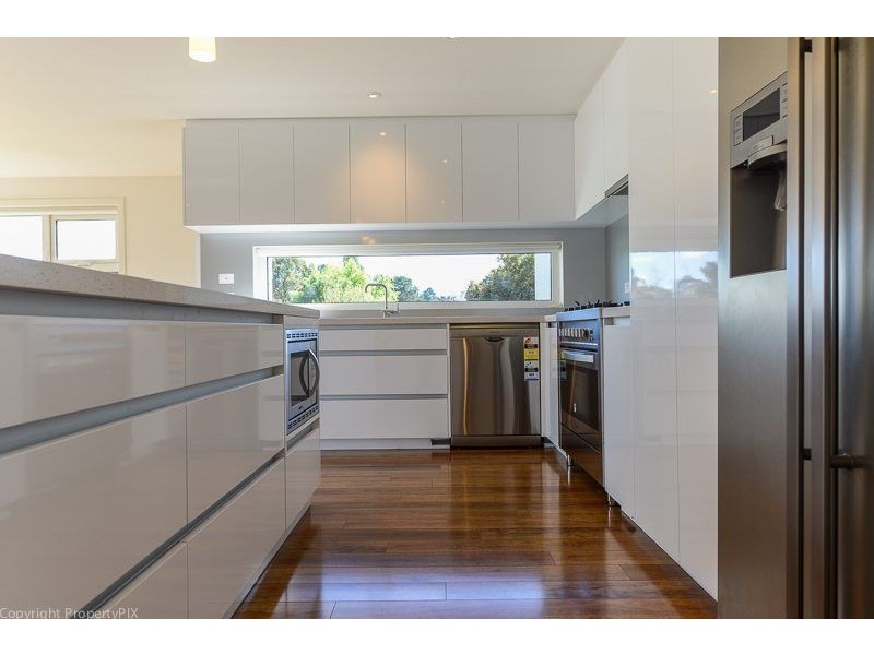 32 Seven Mile Beach Road, Seven Mile Beach TAS 7170