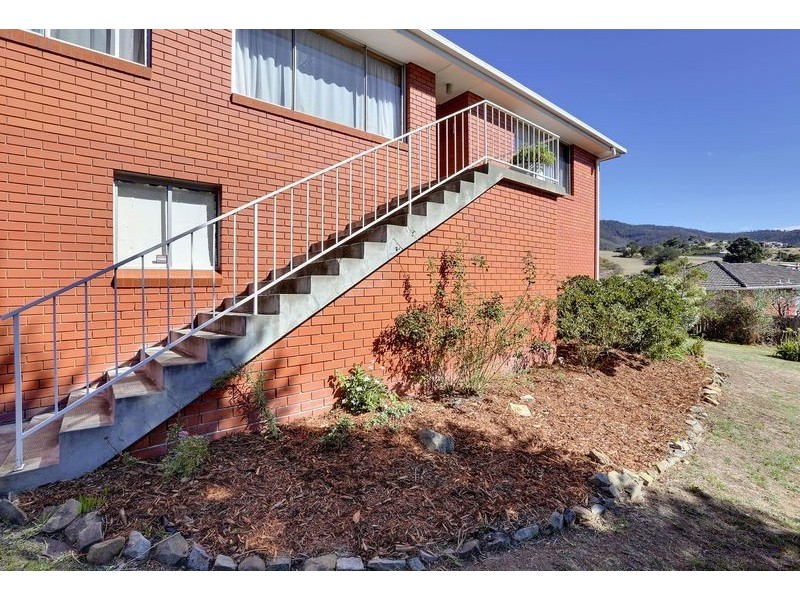 2 Glenlea Court, Claremont TAS 7011