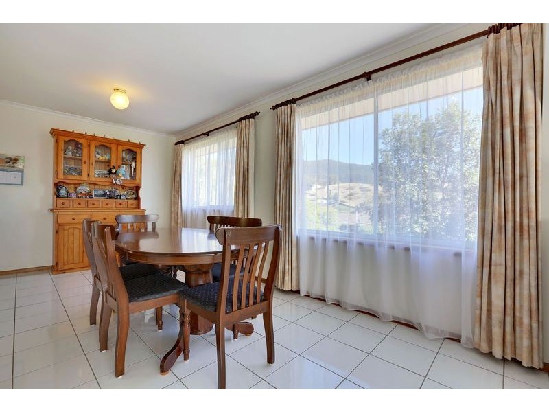 2 Glenlea Court, Claremont TAS 7011