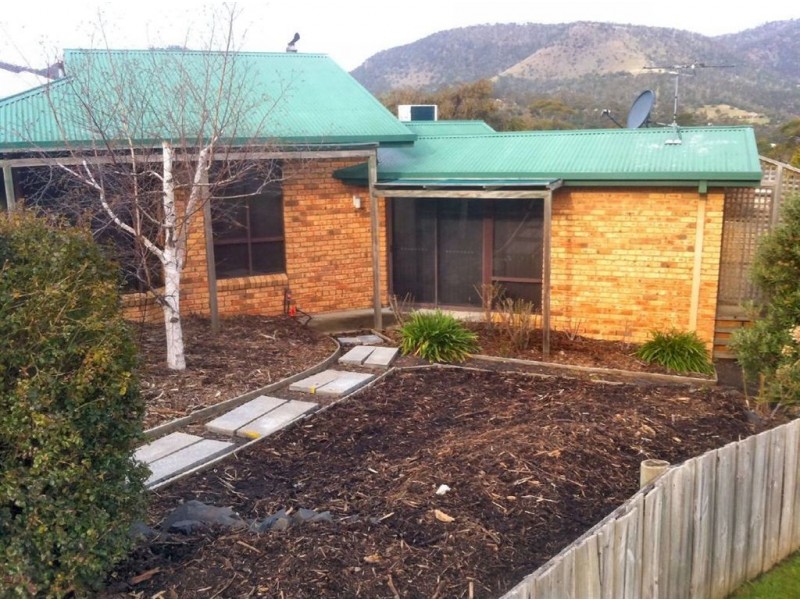 19 Clives Avenue, Old Beach TAS 7017