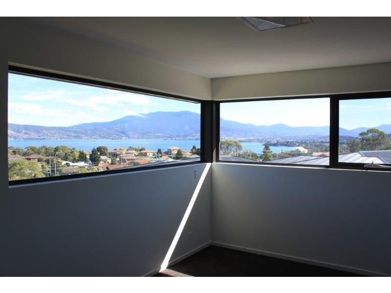 1/11 Tennent Court, Howrah TAS 7018