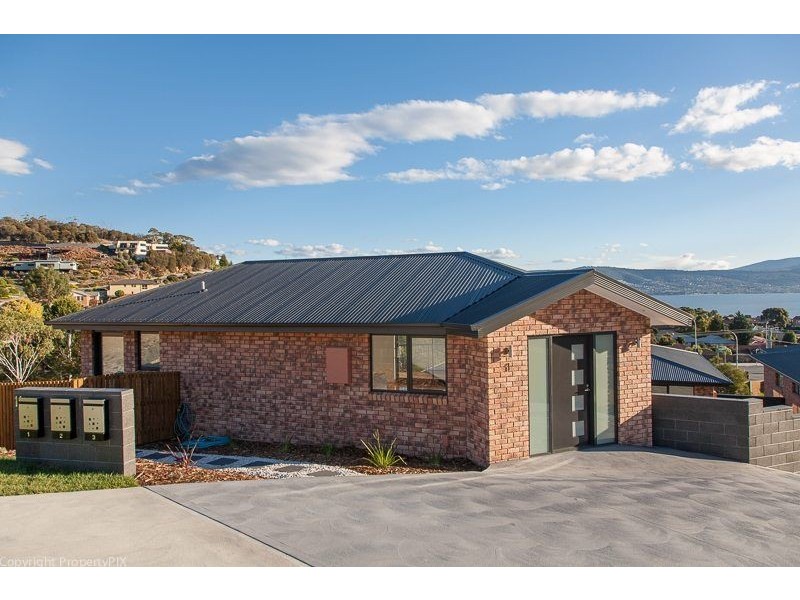 1/11 Tennent Court, Howrah TAS 7018